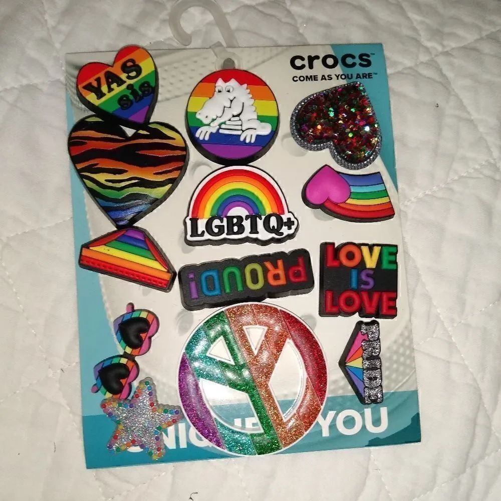 NWT shoe Gibbets shoe charms PRIDE
